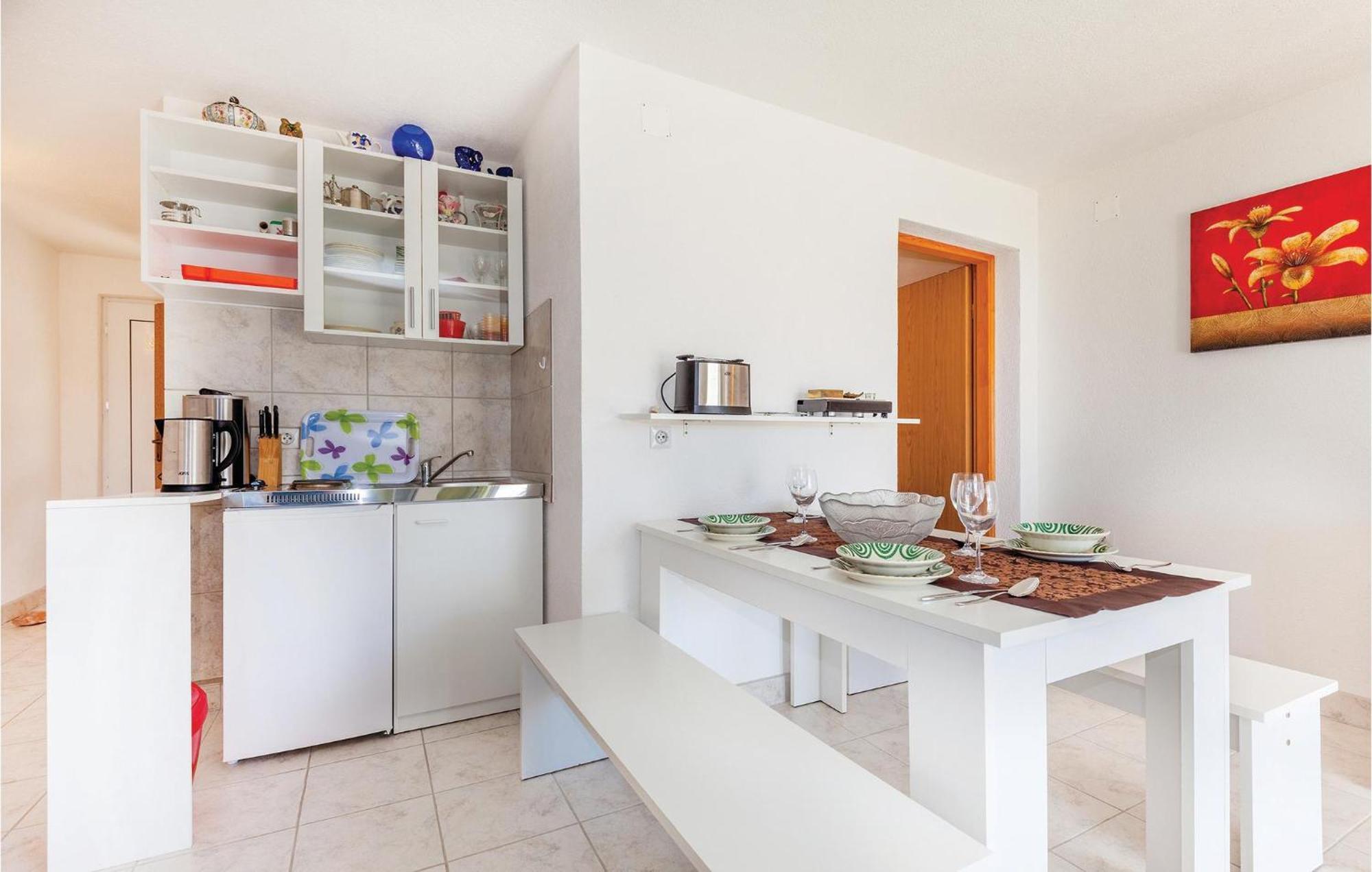 Gorgeous Apartment In Klenovica With Kitchen Εξωτερικό φωτογραφία